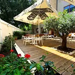 Hotell E Arte Center Tirana