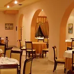 E Arte Center 3* Tirana