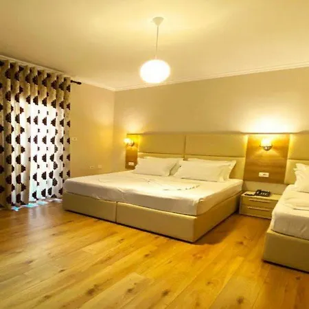 Szálloda E Arte Center 3*