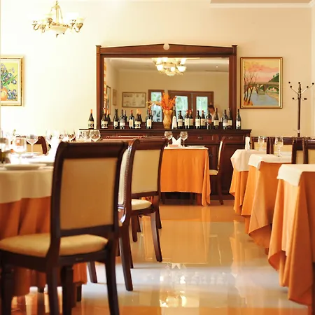 Szálloda E Arte Center