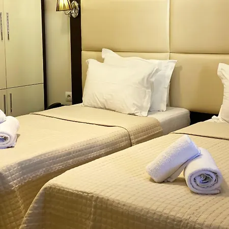 E Arte Center Szálloda 3*