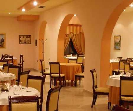 E Arte Center 3* Tirana