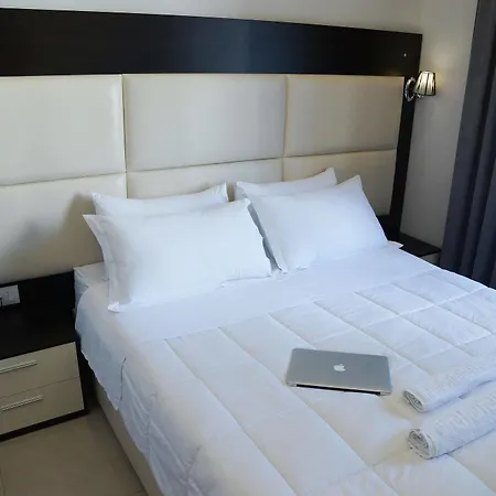 E Arte Center Szálloda 3*