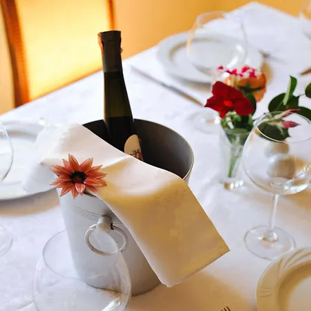 E Arte Center Hotel