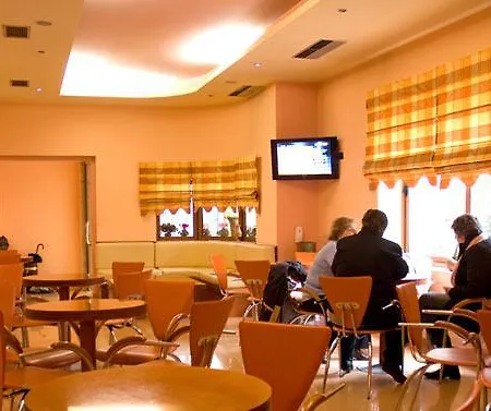 E Arte Center Hotel