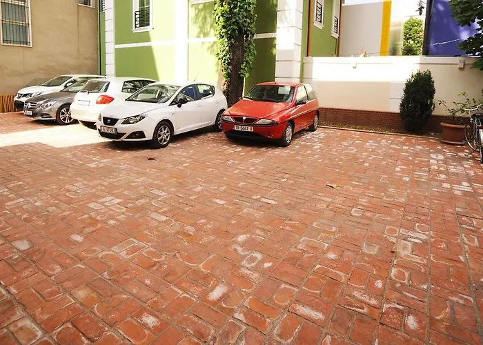 Hotel E Arte Center Tirana